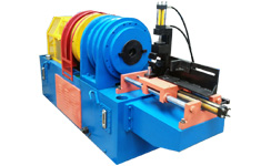 Máquina repujadora semiautomática